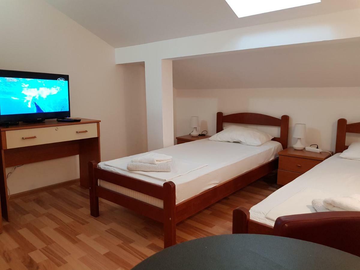 Emi Apartment Budva Ngoại thất bức ảnh